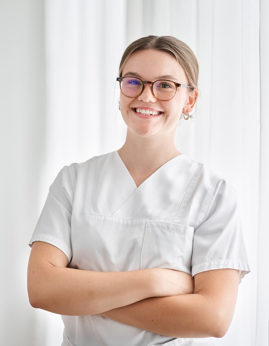 Portraitbild von Leonie L., Pflegefachfrau im Fleaxteam