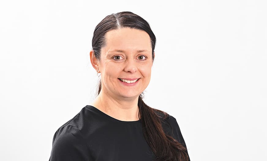 Portraitbild von Katja Müller, Leitung Fort- und Weiterbildung am Bildungszentrums der Pflegedirektion am TUM Klinikum